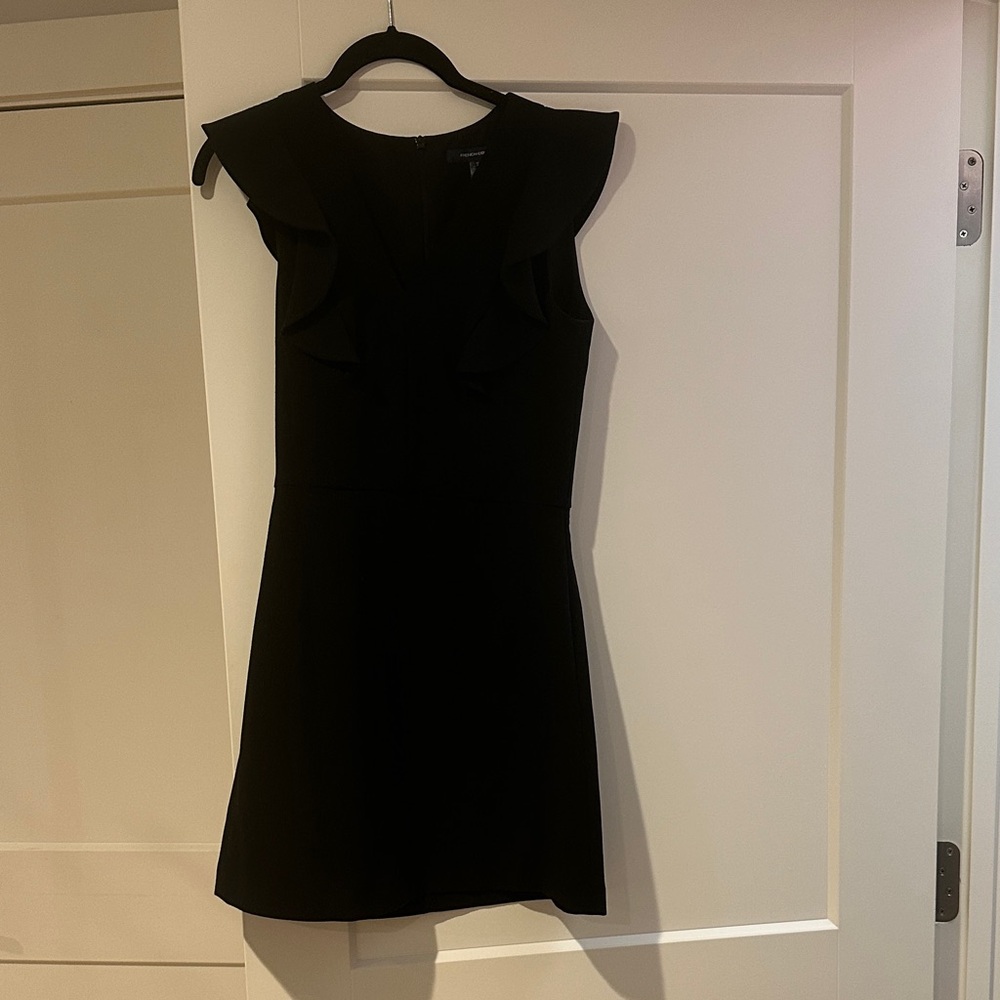 Elegant Black Sleeveless Dress
